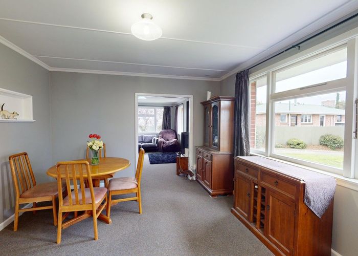  at 2 Reddecliffe Crescent, Hampstead, Ashburton