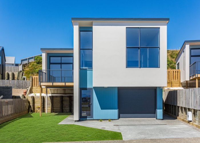  at 3 Cottonwood Lane, Woodridge, Wellington, Wellington