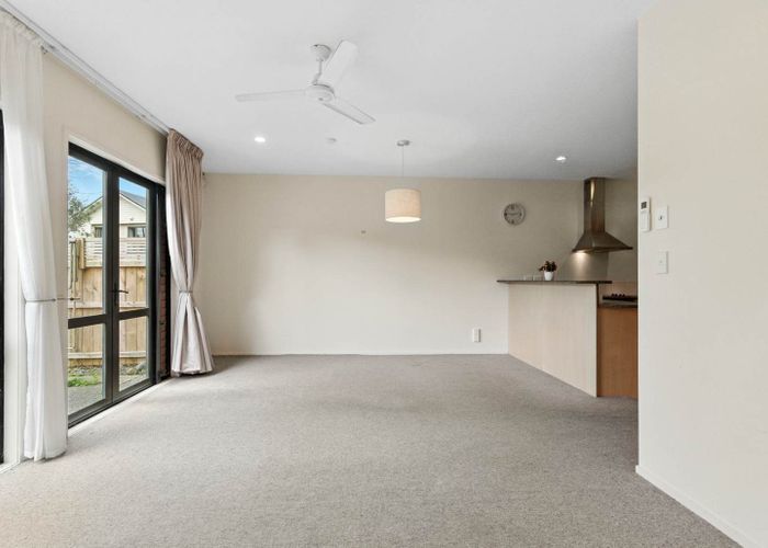  at 26/11 The Avenue, Albany, North Shore City, Auckland