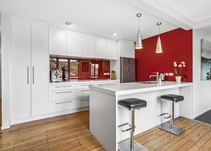  at 151 Nevay Road, Karaka Bays, Wellington
