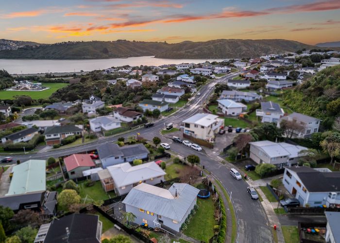  at 6 Spey Place, Papakowhai, Porirua