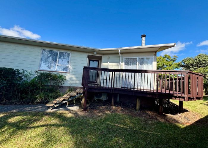  at 22 Medina Place, Half Moon Bay, Manukau City, Auckland