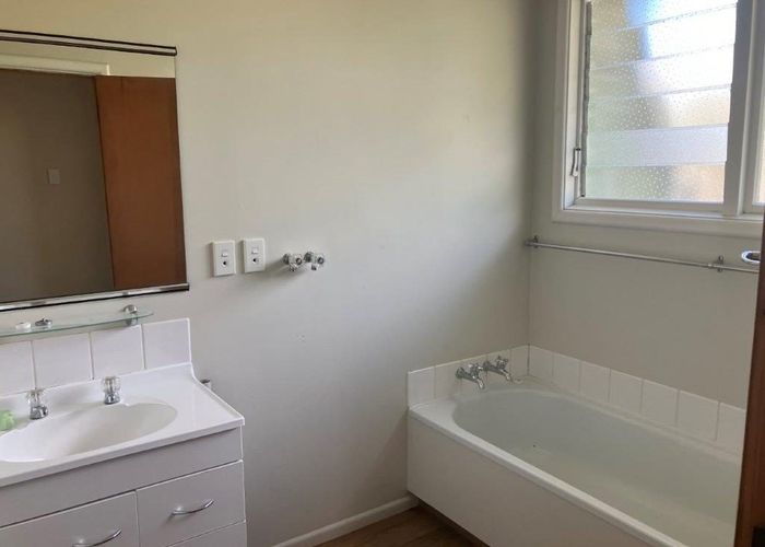  at 2/45  Westburn Terrace, Burnside, Christchurch City, Canterbury