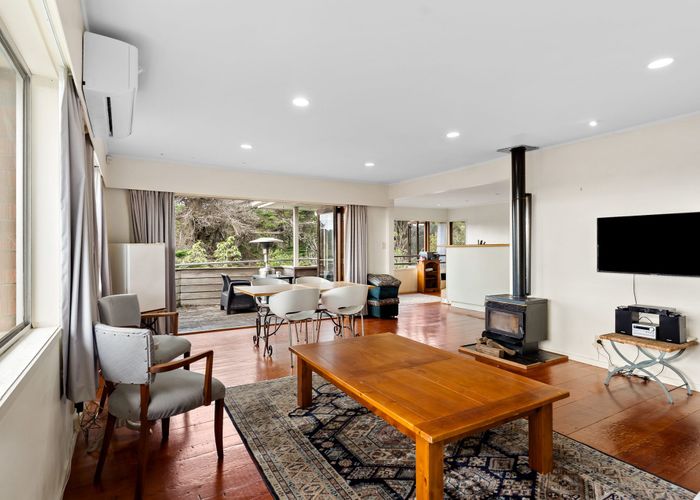  at 18 Vienna Place, Birkenhead, North Shore City, Auckland