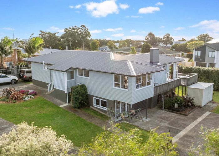  at 1/32 Botany Road, Howick, Manukau City, Auckland