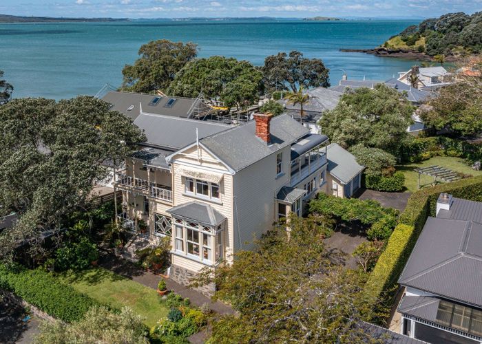  at 42 Cheltenham Road, Cheltenham, Devonport, North Shore City, Auckland