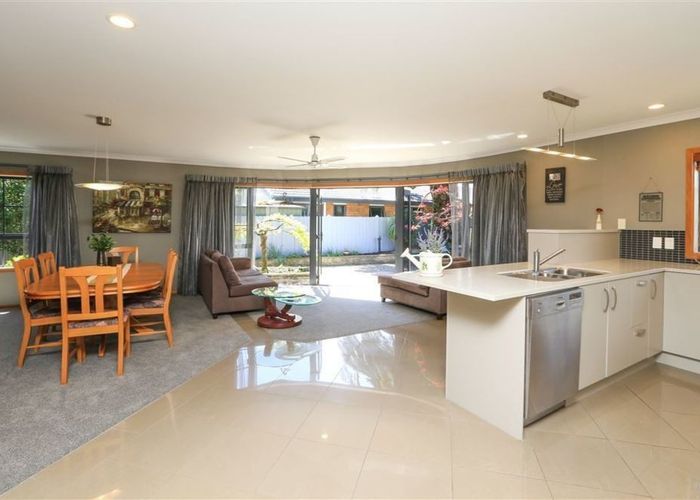  at 18 Fencourt Place, Rototuna, Hamilton, Waikato