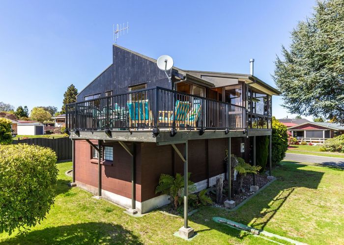  at 8 Tobin Place, Richmond Heights, Taupo