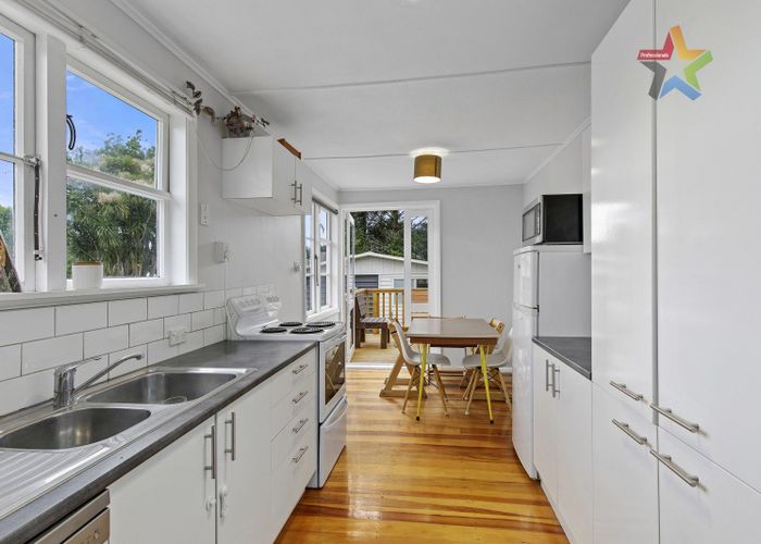  at 25 Fleet Street, Naenae, Lower Hutt