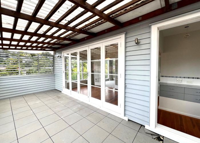  at 100 Portland Road, Remuera, Auckland