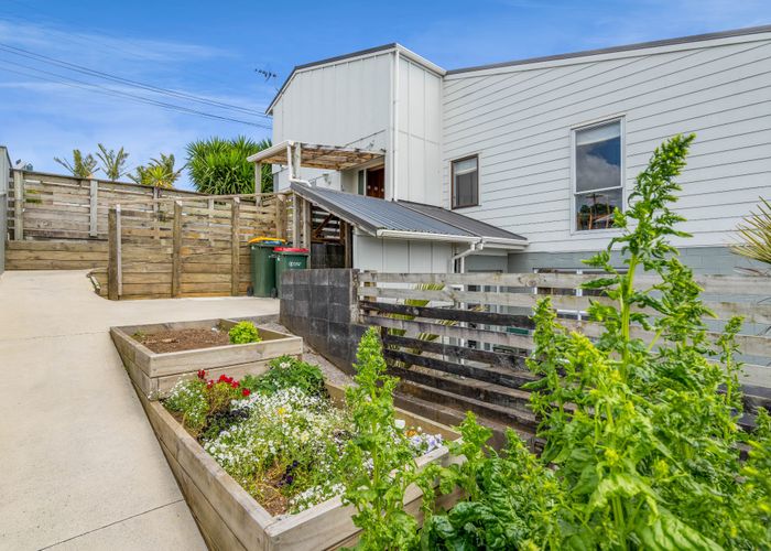  at 57 Queens Road, Glen Avon, New Plymouth, Taranaki