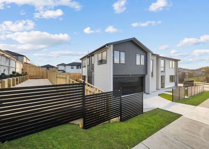  at 3 Tinaku Road, Flat Bush, Auckland