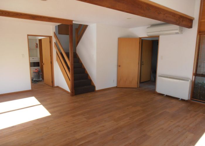  at 2/39 Rhodes Street, Merivale, Christchurch