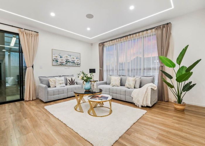  at 19 Southridge Road, Flat Bush, Manukau City, Auckland