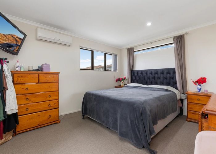  at 1 Lloyd Avenue, Papatoetoe, Auckland