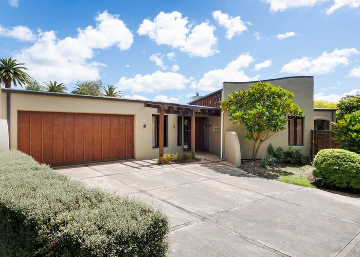  at 3 The Oaks, Awapuni, Palmerston North, Manawatu / Whanganui