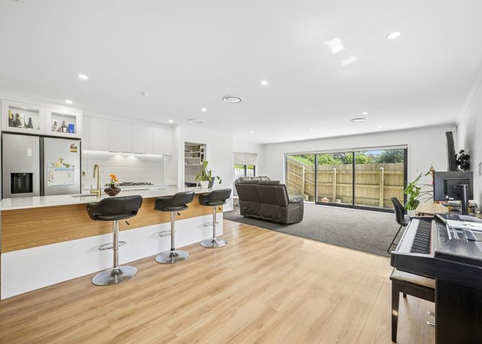  at 18A Lyndfield Lane, Newlands, Wellington, Wellington