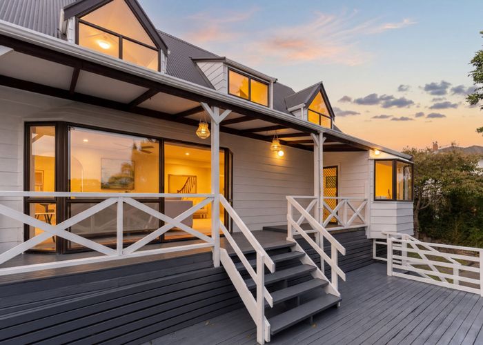  at 1/12 Shanaway Rise, Hillcrest, North Shore City, Auckland