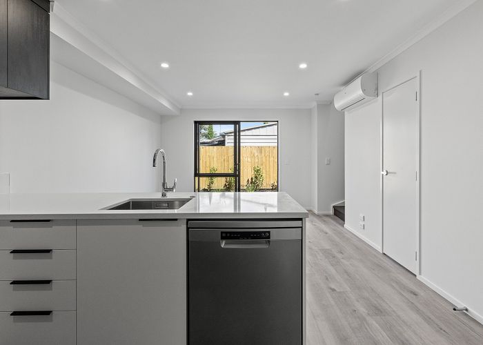  at 2/19 Beale Street, Hamilton East, Hamilton, Waikato