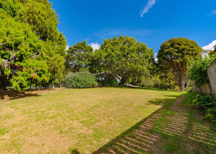  at 42 Mountain Road, Henderson Valley, Waitakere City, Auckland