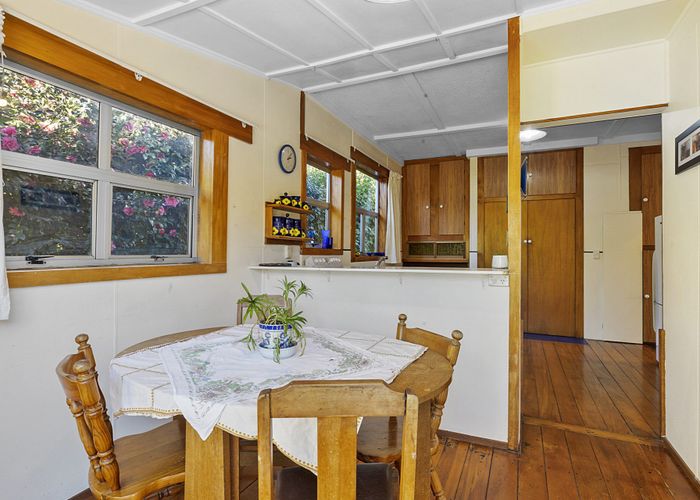  at 1 Queens Road, Glen Avon, New Plymouth, Taranaki