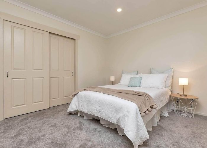  at 21A Hatherlow Street, Glenfield, North Shore City, Auckland