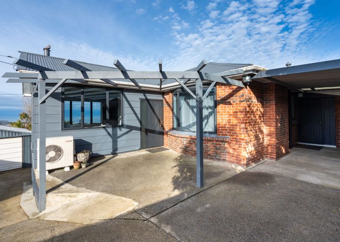  at 121 Oakwood Avenue, Balaclava, Dunedin