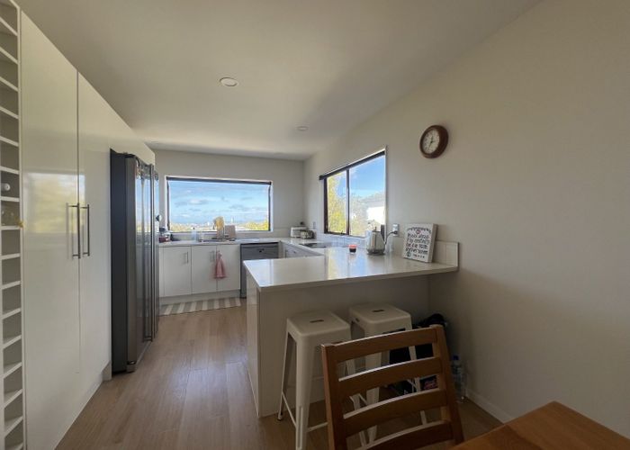  at 14 St Thomas More Lane, Glenfield, North Shore City, Auckland
