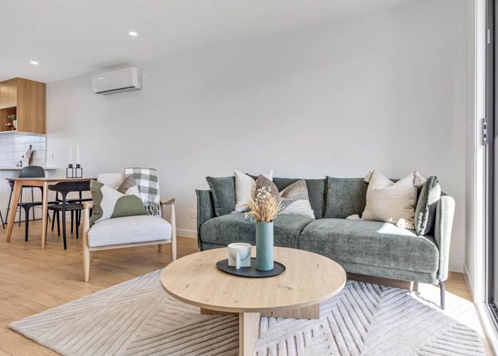  at 16/1 Oteha Valley Road, Albany, North Shore City, Auckland