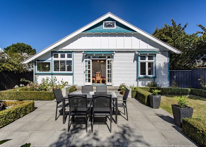  at 98 Knowles Street, St. Albans, Christchurch City, Canterbury