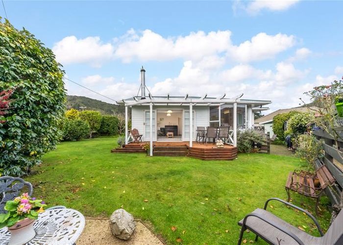  at 70 Wood Street, Wainuiomata, Lower Hutt