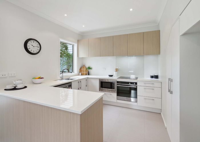  at 8 Toheroa Street, Hobsonville, Waitakere City, Auckland