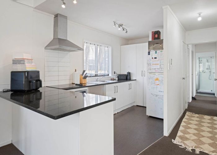  at 2/285B Great South Road, Manurewa, Manukau City, Auckland