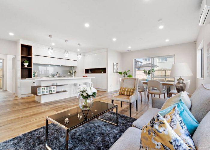  at 38 Nightingale Road, Flat Bush, Auckland