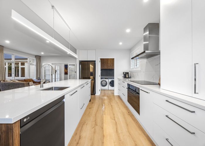  at 187 Cashmere Road, Cracroft, Christchurch City, Canterbury