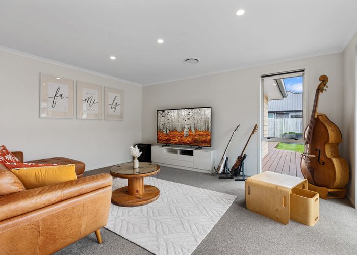  at 48 Harding Drive, Papamoa Beach, Papamoa