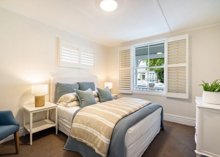  at 17 Anne Street, Devonport, North Shore City, Auckland