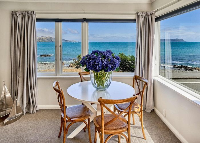  at 32 Moana Road, Plimmerton, Porirua