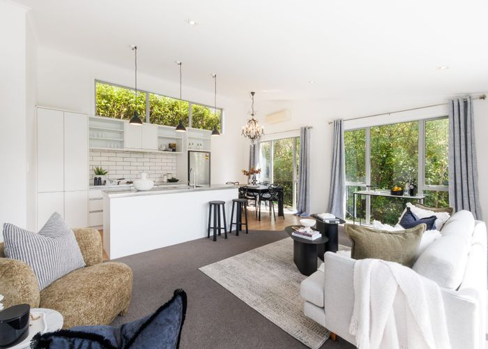  at 16A Springdale Grove, Fitzherbert, Palmerston North, Manawatu / Whanganui