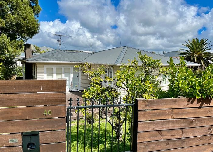 at 46 Kelman Road, Kelston, Waitakere City, Auckland