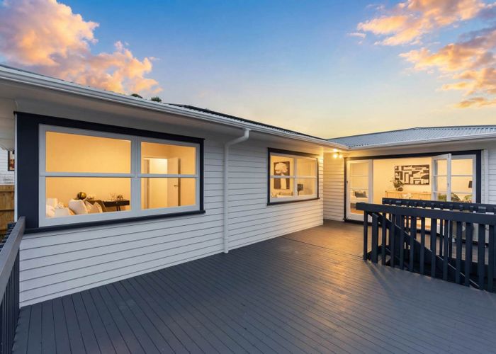  at 9 Oteha Valley Road, Northcross, North Shore City, Auckland