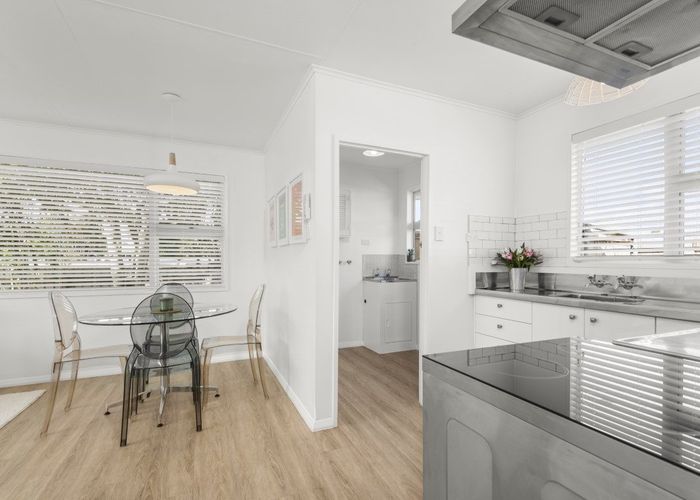  at 1/175 Park Road, West End, Palmerston North