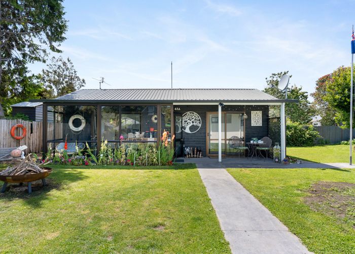  at 43 Banks Avenue, Dallington, Christchurch