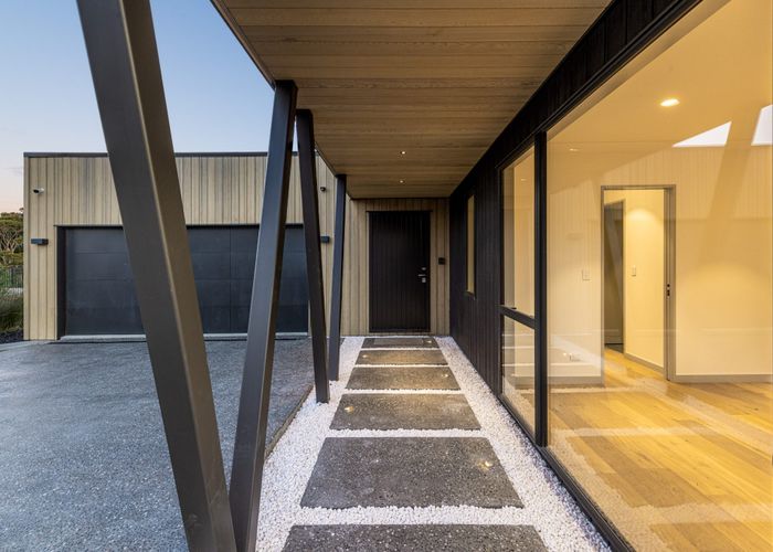  at 5 Third Fairway Place, Albany, Auckland
