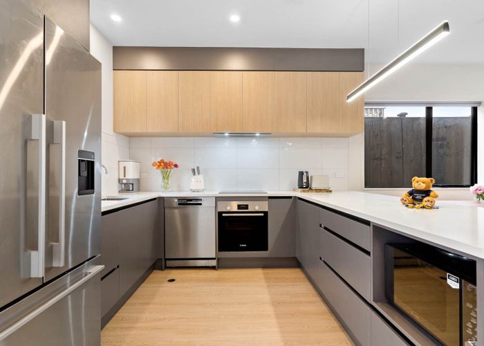  at 307a Beach Haven Road, Birkdale, North Shore City, Auckland