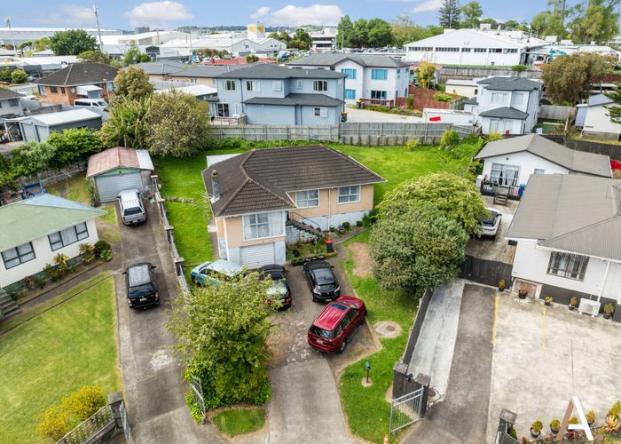  at 15 Stainton Place, Otara, Auckland