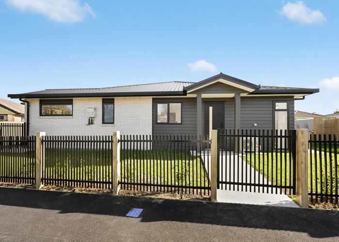  at 2/17 Fend Street, Chartwell, Hamilton, Waikato