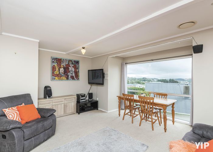  at 52 Colchester Crescent, Newlands, Wellington