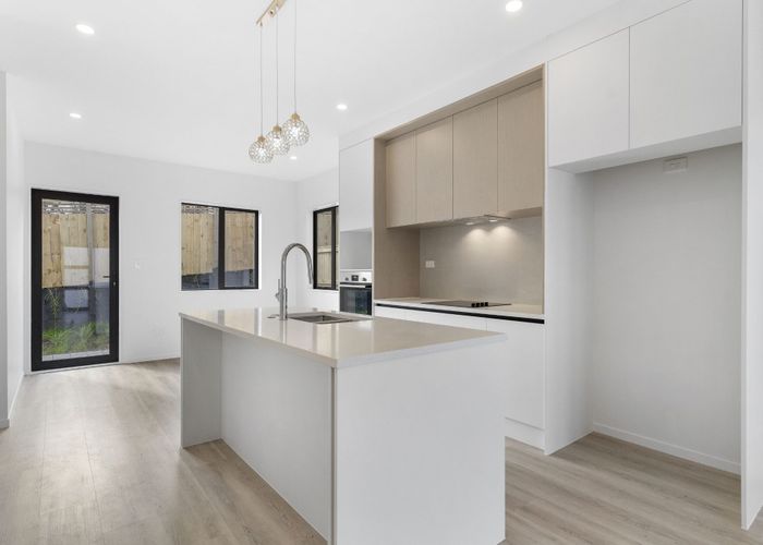  at 29 Whiteywood Street, Westgate, Waitakere City, Auckland