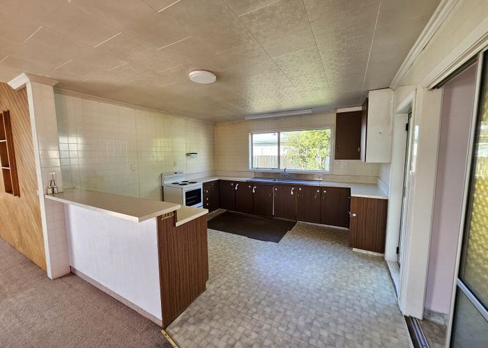 at 27 Inverness Street, Dunollie, Runanga